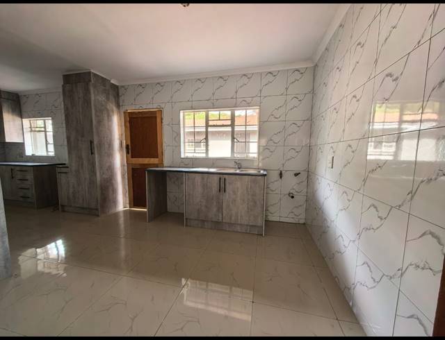 3 BEDROOM HOUSE TO LET IN VAALPARK